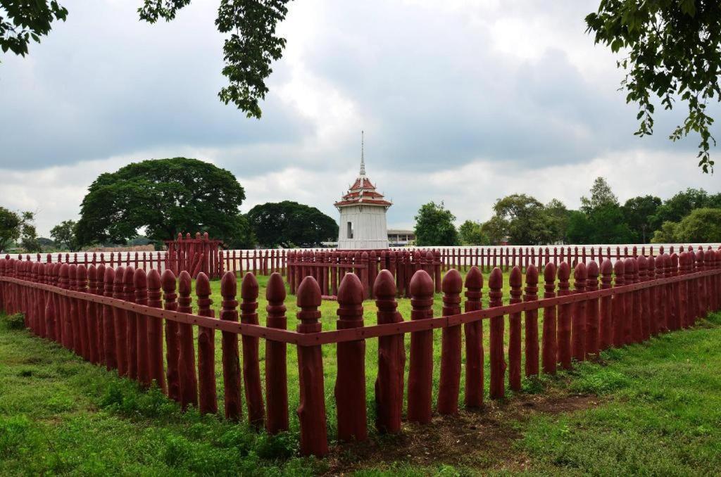 The Avail Hotel Phra Nakhon Si Ayutthaya Exterior photo