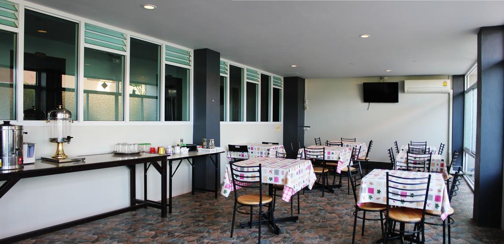 The Avail Hotel Phra Nakhon Si Ayutthaya Exterior photo